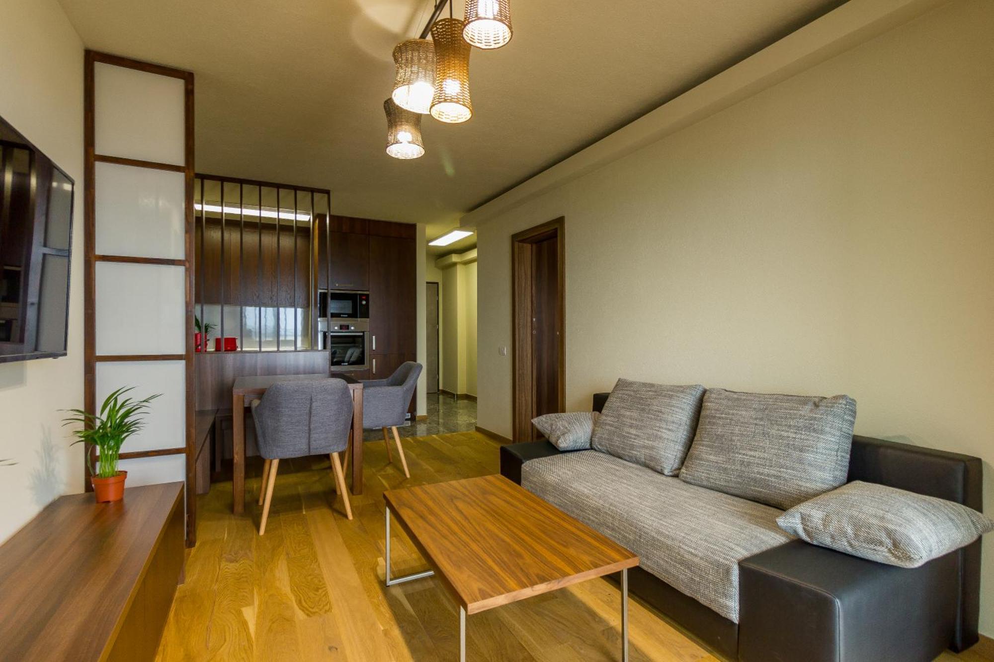 My Place Grand Hill كلوج-نابوكا المظهر الخارجي الصورة