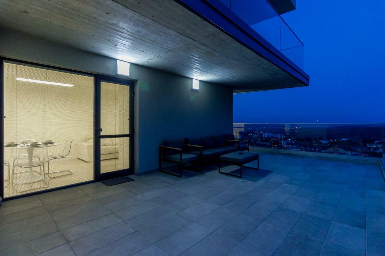My Place Grand Hill كلوج-نابوكا المظهر الخارجي الصورة